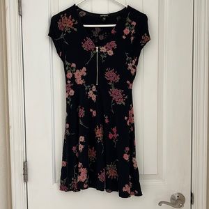 Express Floral Short-Sleeve Dress